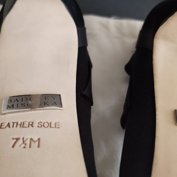 Badgley Mischka Black Open Toe Pump - Picture 3 of 4